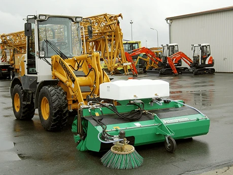 FKM 2.2 formontert feievalse med oppsamler front